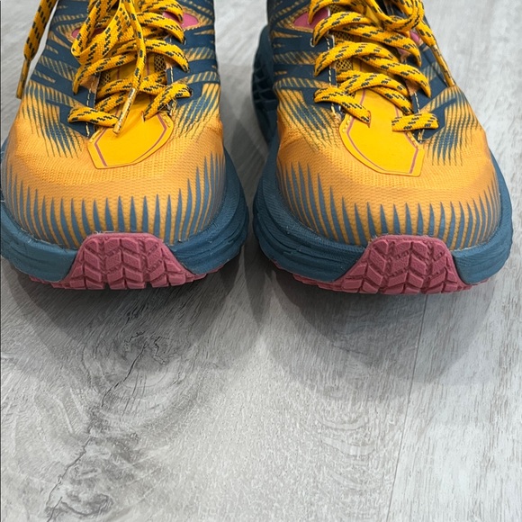 Hoka One One Speedgoat 4 Trail Running Shoes Sneakers Womens 7.5 Hiking Gorpcore - Picture 7 of 11